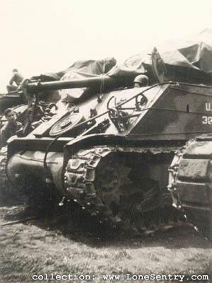 [Camouflaged M4: 759th Light Tank Bn: Lone Sentry.com]