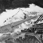 USS Robalo (SS-273), a U.S. Navy Gato-class submarine, is launched at Manitowoc Shipbuilding Company, Manitowoc, Wisconsin in May 1943. (U.S. National Archives and Records Admin. Photograph.)