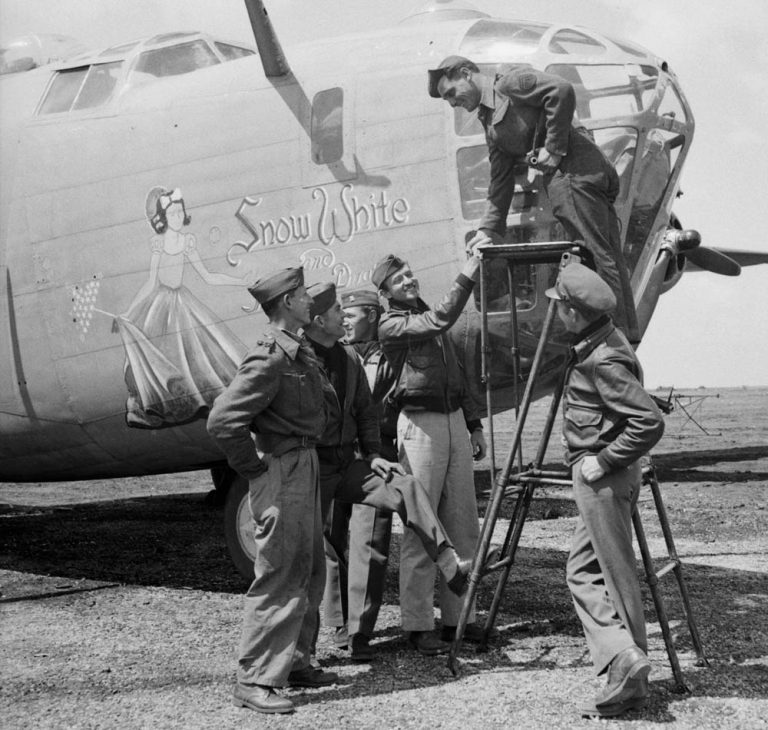 B-24 “Snow White and the Seven Dwarves” – WW2 Images